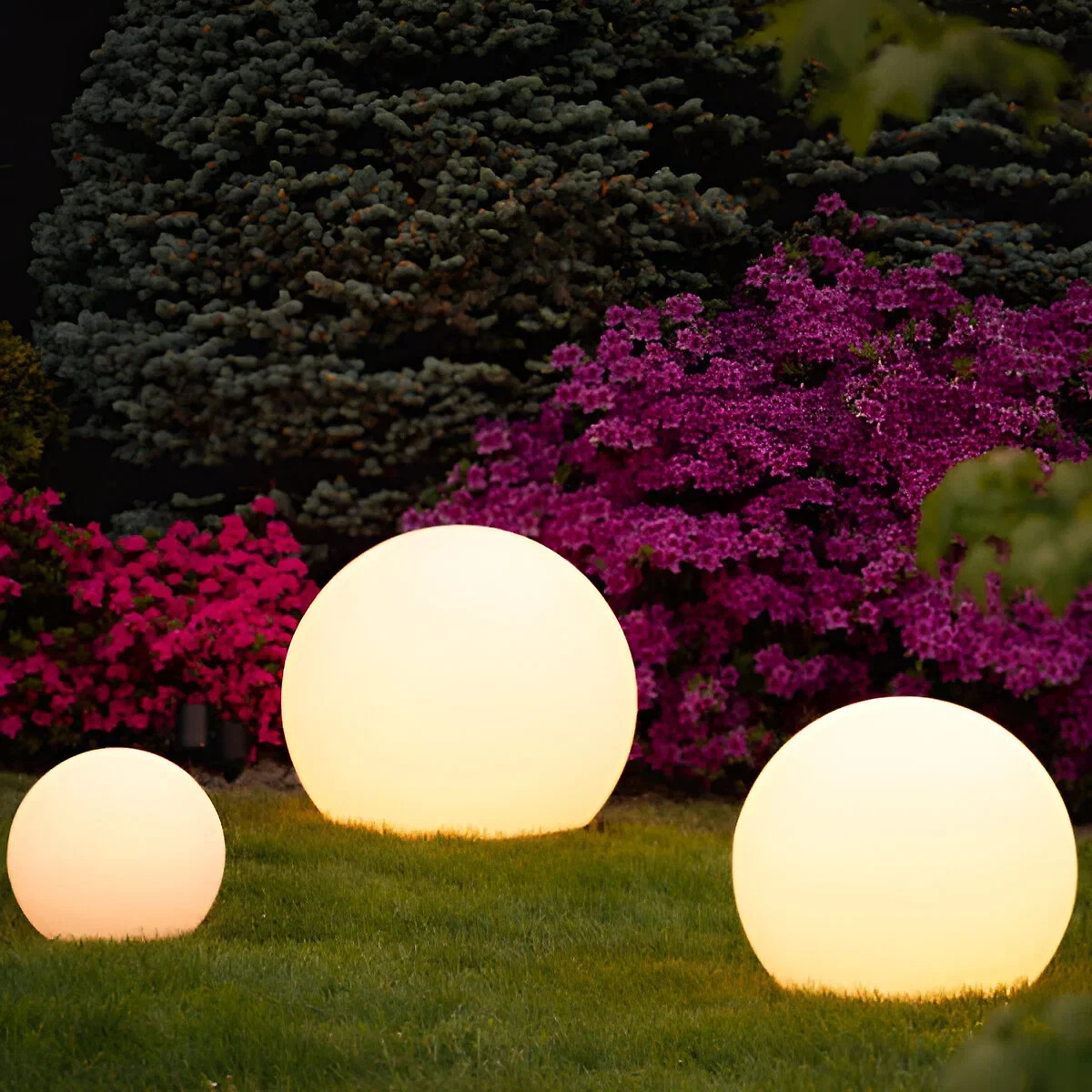 lumiglobe-weatherproof-garden-light-41190642_3.jpg